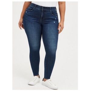 Torrid Womens Blue Bombshell Skinny Super Soft High-Rise Jeans